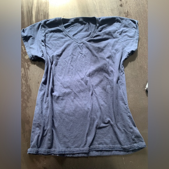 Five small shirts - Picture 2 of 6